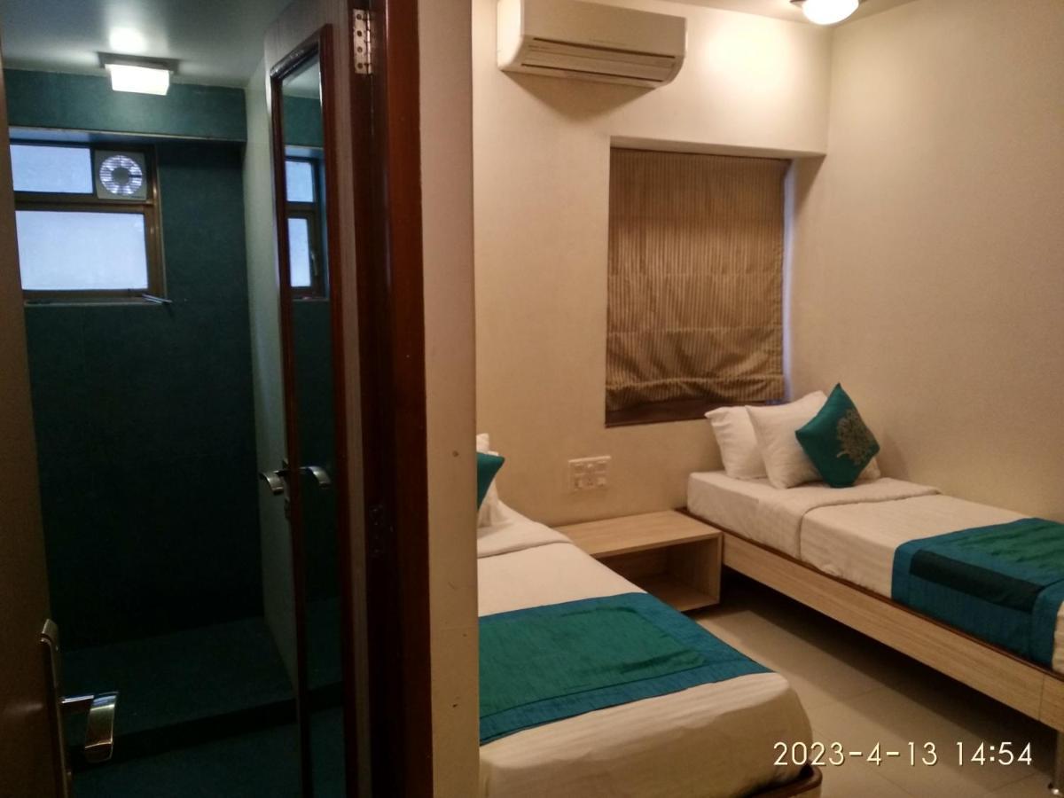 Apollo Guest House Bombaj Zewnętrze zdjęcie